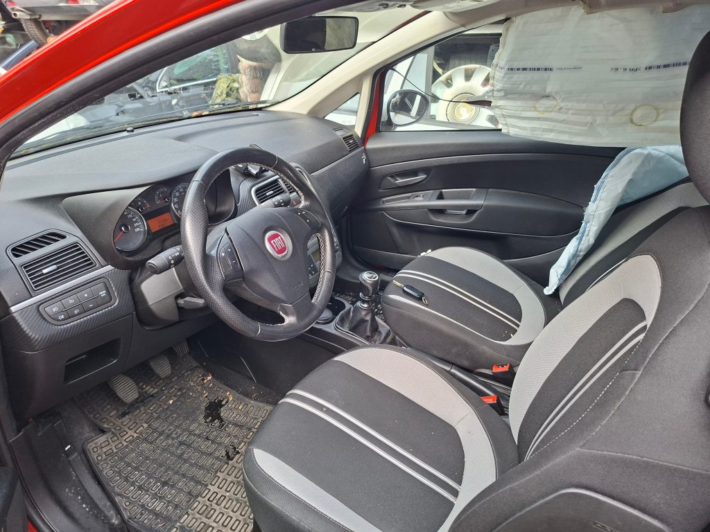 FIAT GRANDE PUNTO 1.4 16V 95 Dynamic, Petrol, Second hand / Used, Manual - 6