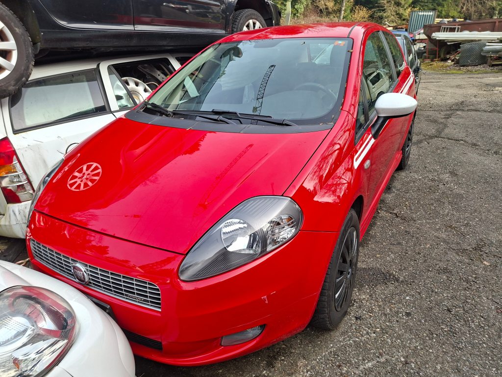 FIAT GRANDE PUNTO 1.4 16V 95 Dynamic, Petrol, Second hand / Used, Manual - 2