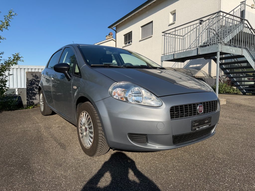 FIAT GRANDE PUNTO 1.4 8V 77 Young, Benzin, Occasion / Gebraucht, Handschaltung - 2