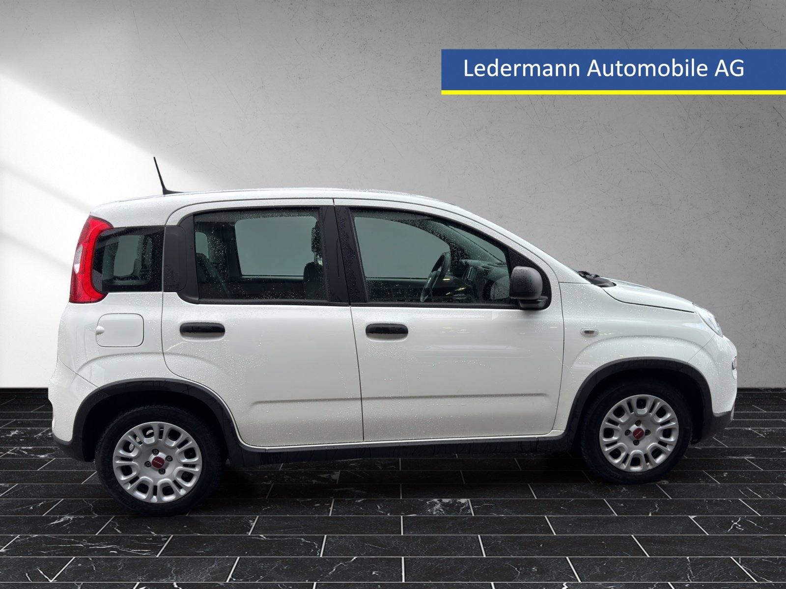 FIAT Panda 1.0 MHEV City Life, Mild-Hybrid Petrol/Electric, Second hand / Used, Manual - 6