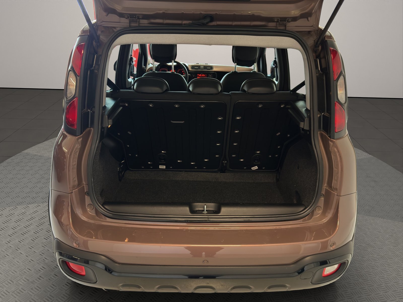 FIAT Panda 0.9 Twinair Turbo Trussardi 4x4, Benzin, Occasion / Gebraucht, Handschaltung - 7