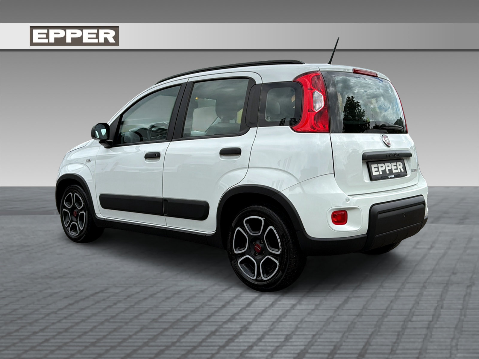 FIAT Panda 1.0 Hybrid City Life, Mild-Hybrid Petrol/Electric, Second hand / Used, Manual - 3