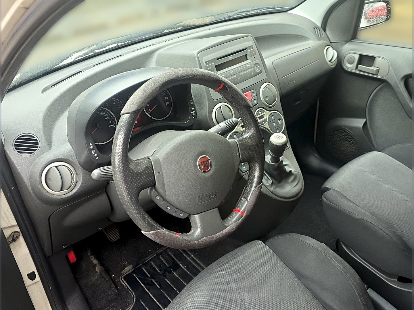 FIAT Panda 1.4 100HP, Benzin, Occasion / Gebraucht, Handschaltung - 7