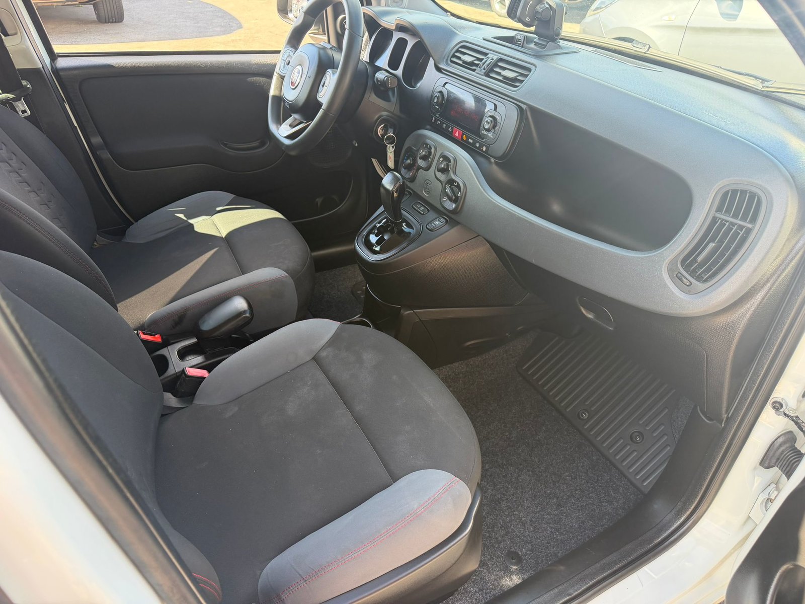 FIAT Panda 0.9 Twinair Turbo Easy MTA, Benzin, Occasion / Gebraucht, Automatik - 5