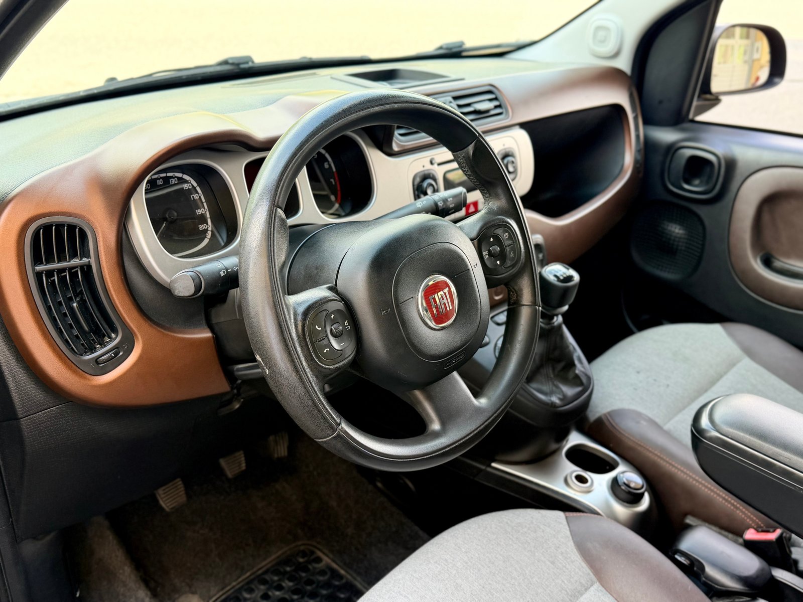 FIAT Panda 0.9 Twinair Turbo Cross 4x4, Benzin, Occasion / Gebraucht, Handschaltung - 6