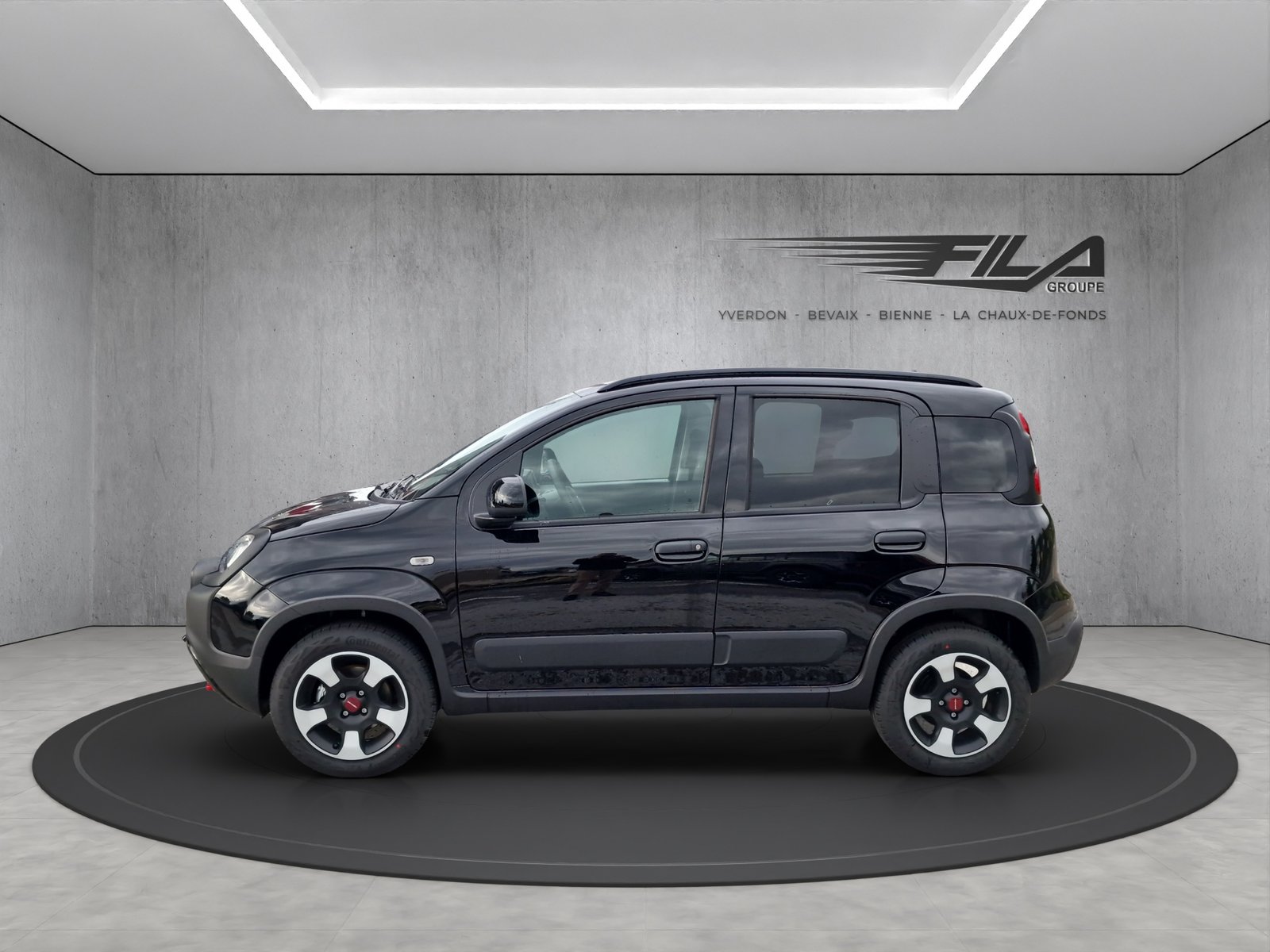 FIAT PANDA 1.0 Hybrid Cross, Mild-Hybrid Petrol/Electric, Ex-demonstrator, Manual - 3