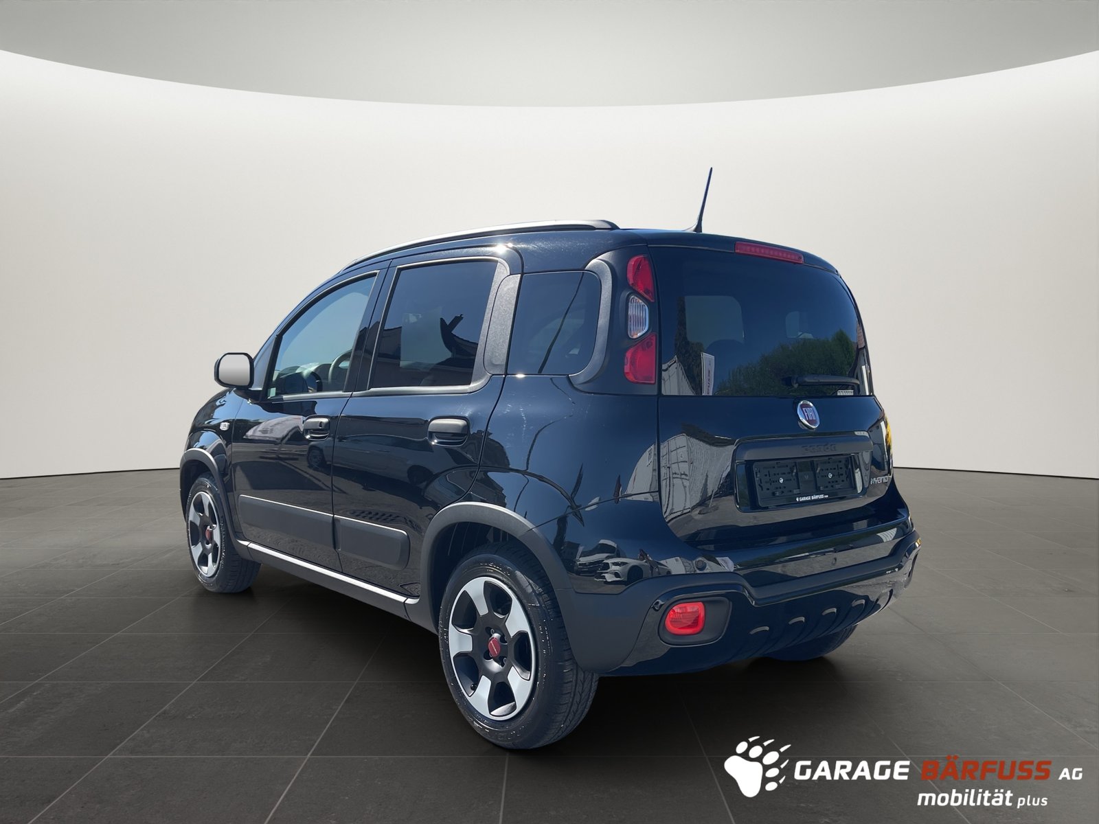 FIAT Panda 1.0 Hybrid Cross, Mild-Hybrid Petrol/Electric, Ex-demonstrator, Manual - 3