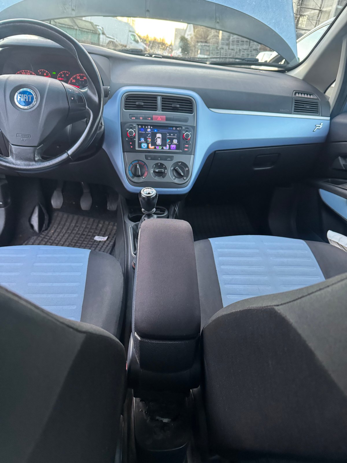 FIAT Punto 1.4 Dynamic, Essence, Occasion / Utilisé, Manuelle - 6