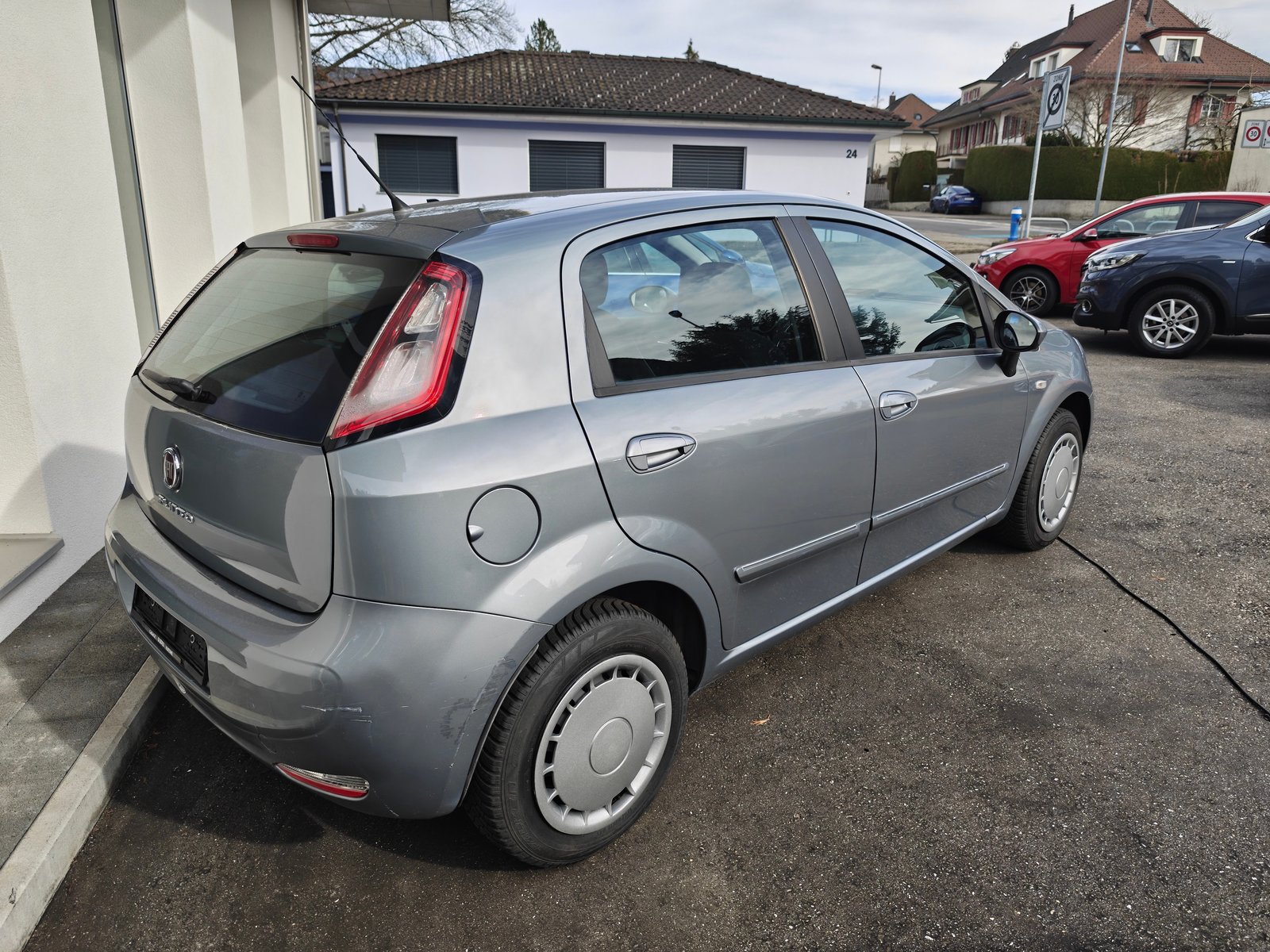 FIAT Punto 1.4 Easy, Petrol, Second hand / Used, Manual - 3