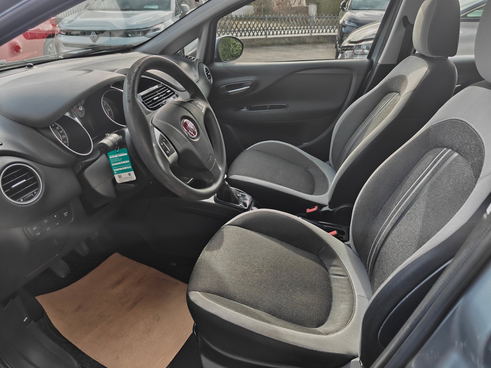 FIAT Punto 1.4 Easy, Petrol, Second hand / Used, Manual - 5