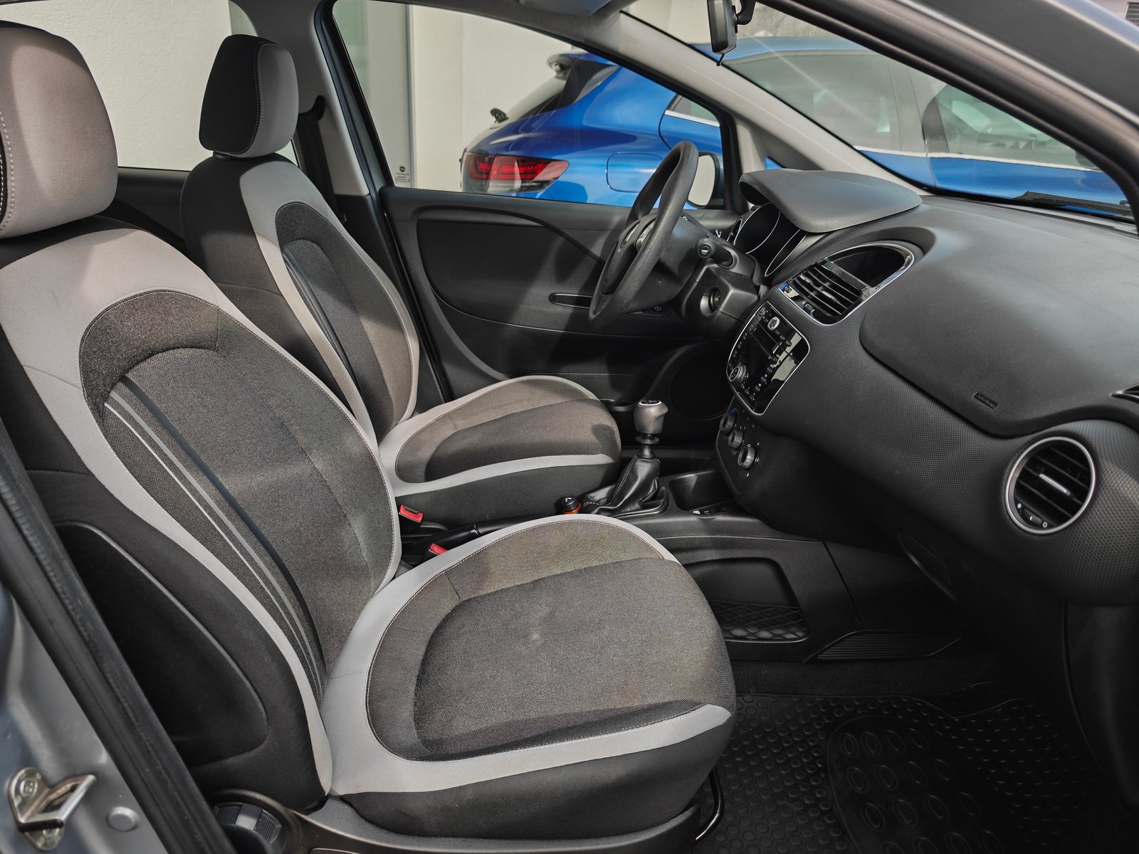 FIAT Punto 1.4 Easy, Petrol, Second hand / Used, Manual - 6