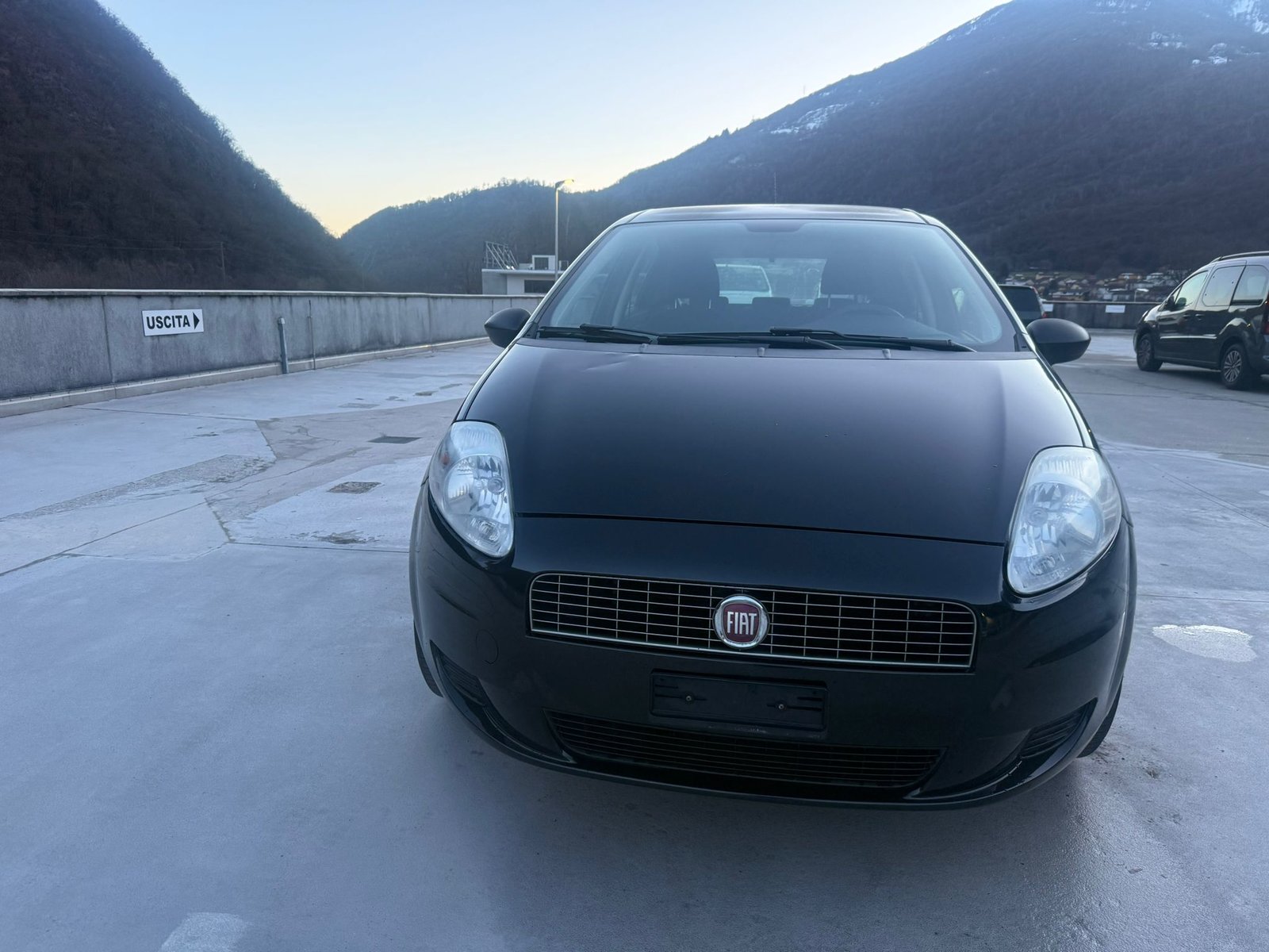 FIAT Punto 1.4 Active, Essence, Occasion / Utilisé, Manuelle - 2