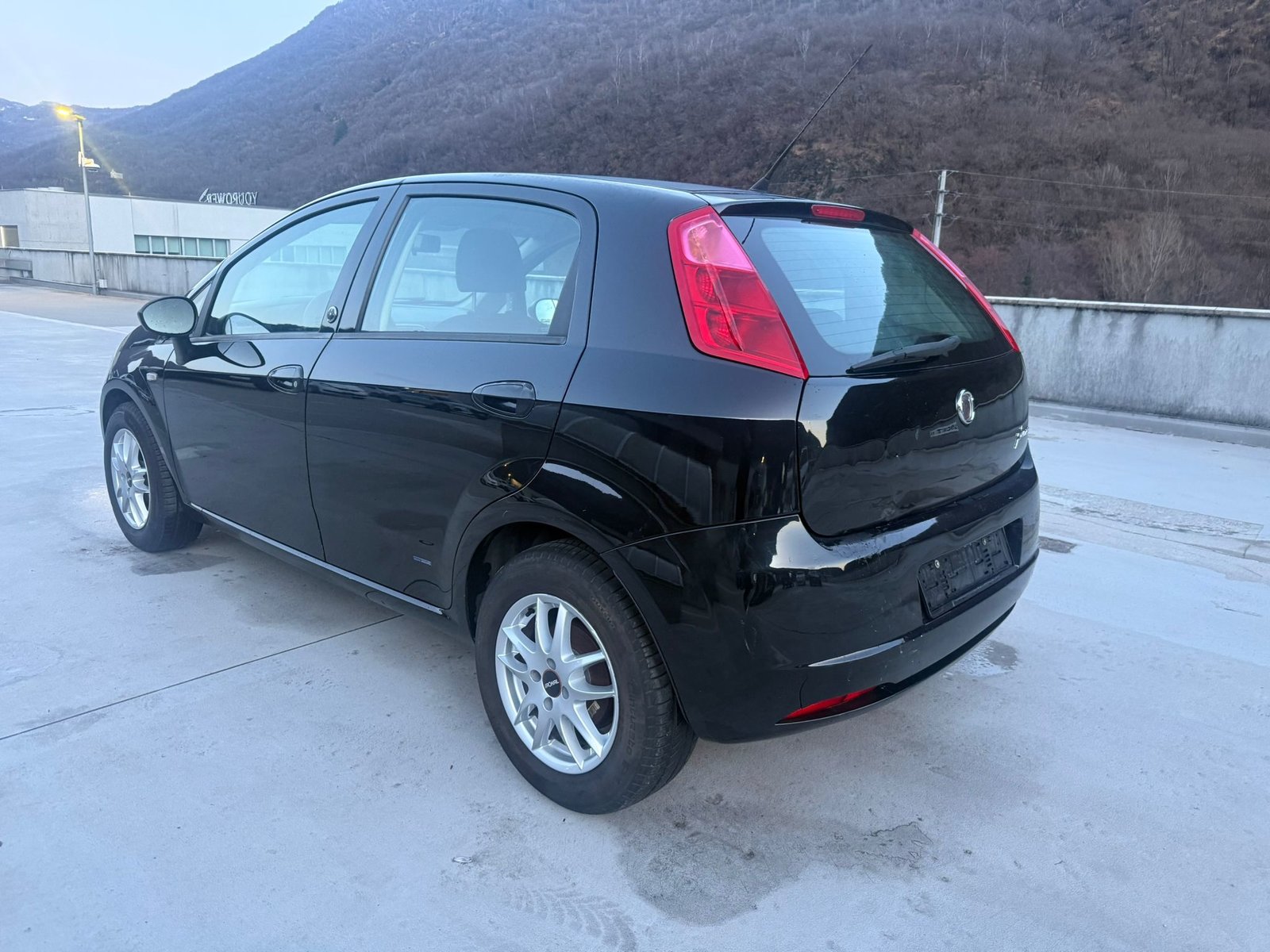 FIAT Punto 1.4 Active, Essence, Occasion / Utilisé, Manuelle - 7