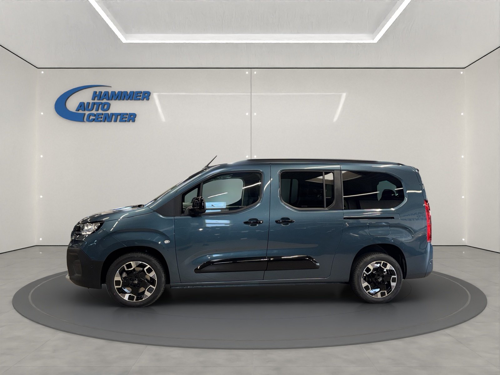 FIAT Qubo L 1.5 TD La Prima 7P, Diesel, Neuwagen, Automatik - 2