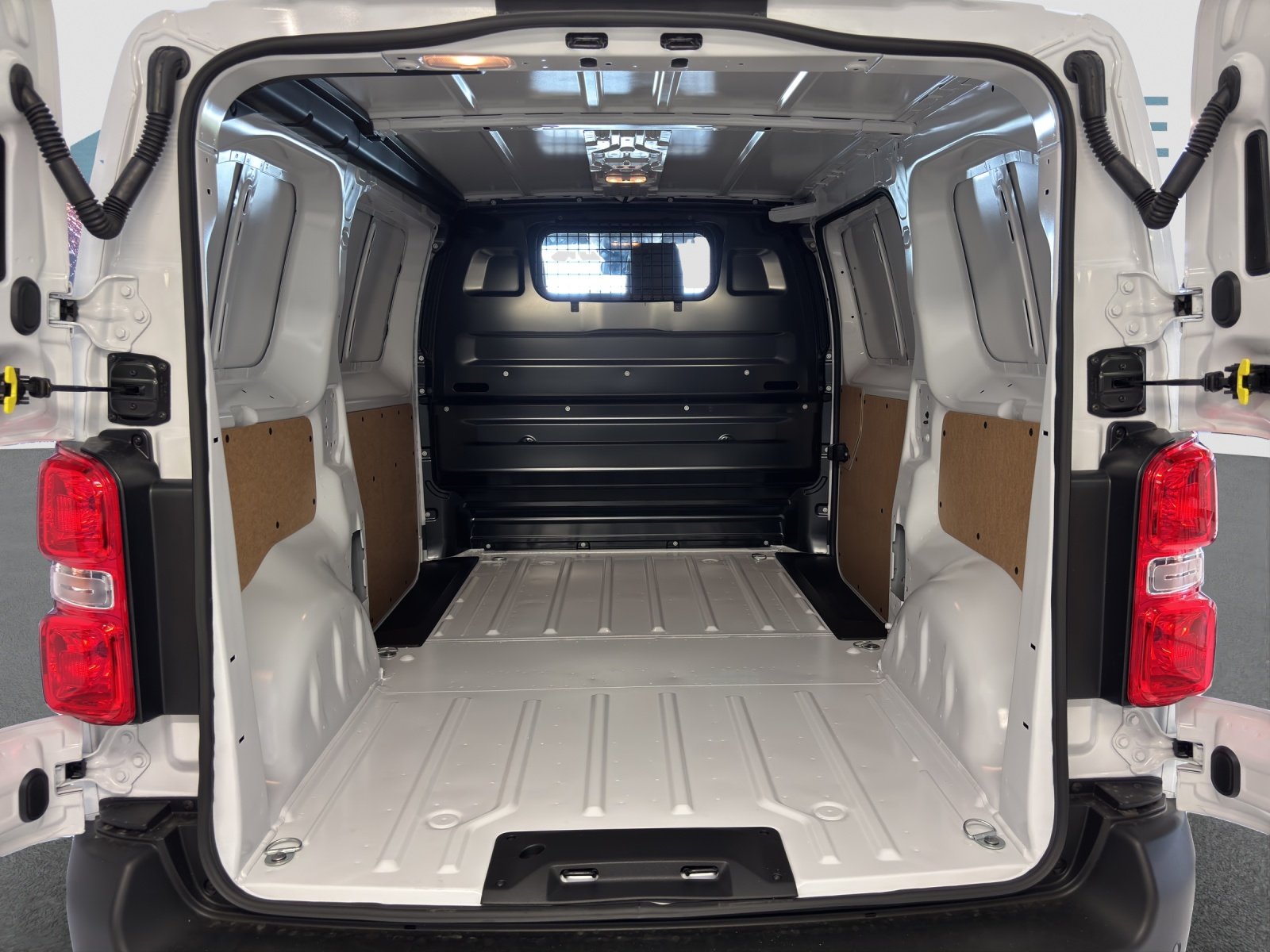 FIAT SCUDO 1.5 BlueHDI 120 Easy Pro, Diesel, Neuwagen, Handschaltung - 7