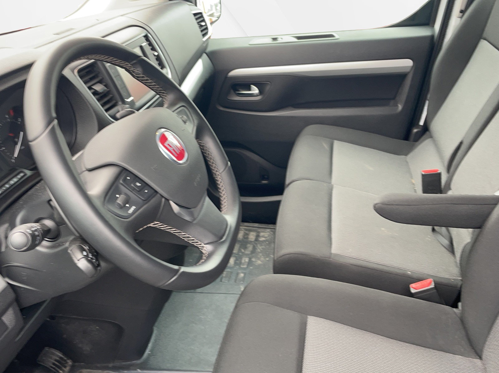 FIAT Scudo Kaw. L2 2.0 Multijet 145 Lounge, Diesel, Occasion / Utilisé, Automatique - 4