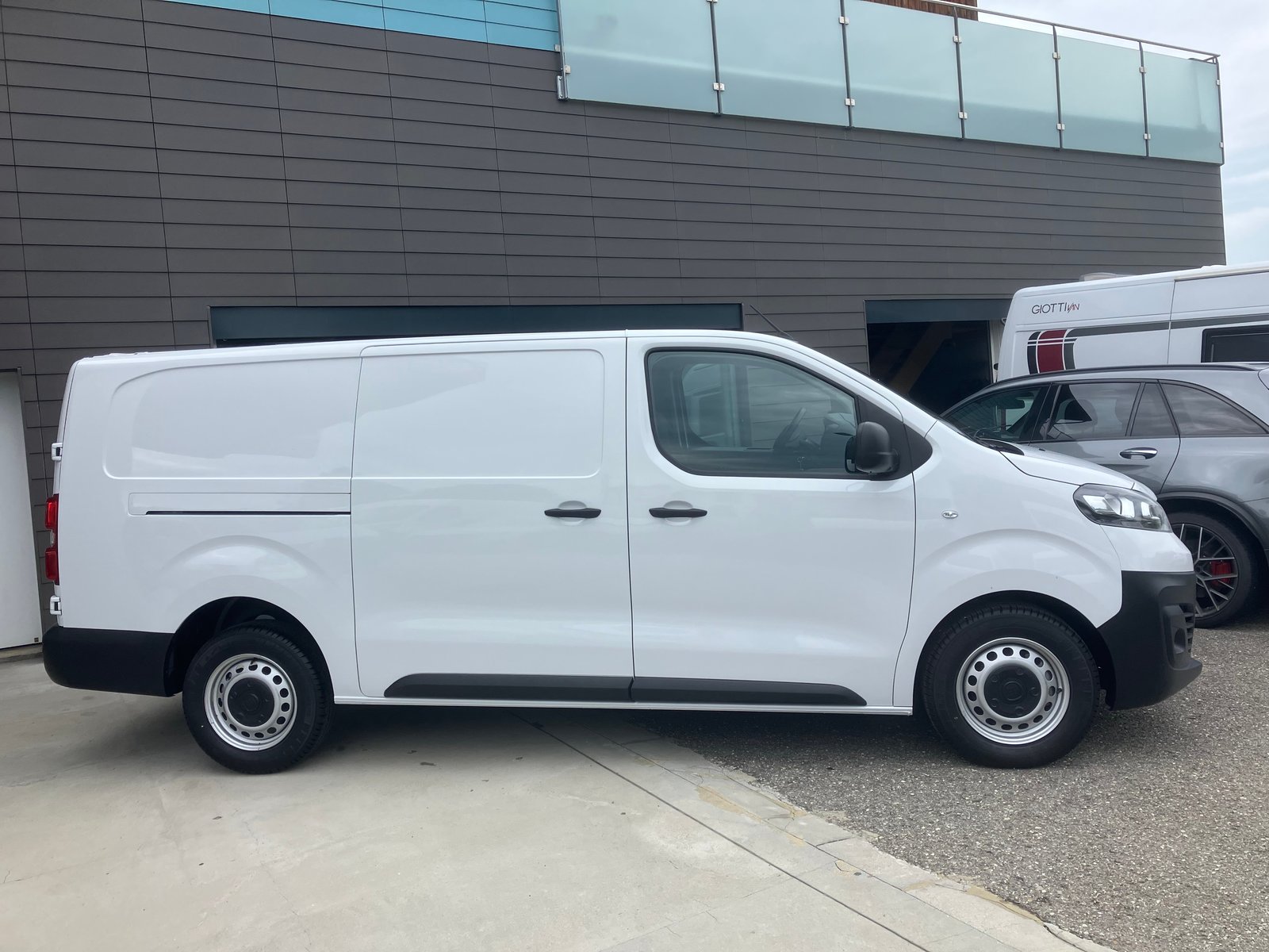 FIAT Scudo 2.0 MJ L3 Pro Worker AT, Diesel, Second hand / Used, Automatic - 3