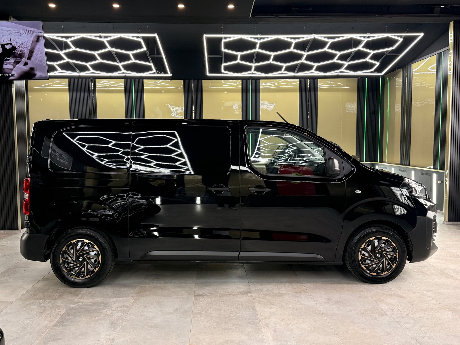 FIAT Scudo 2.0 BlueHDi L2 Crew Cab, Diesel, Occasion / Utilisé, Automatique - 4