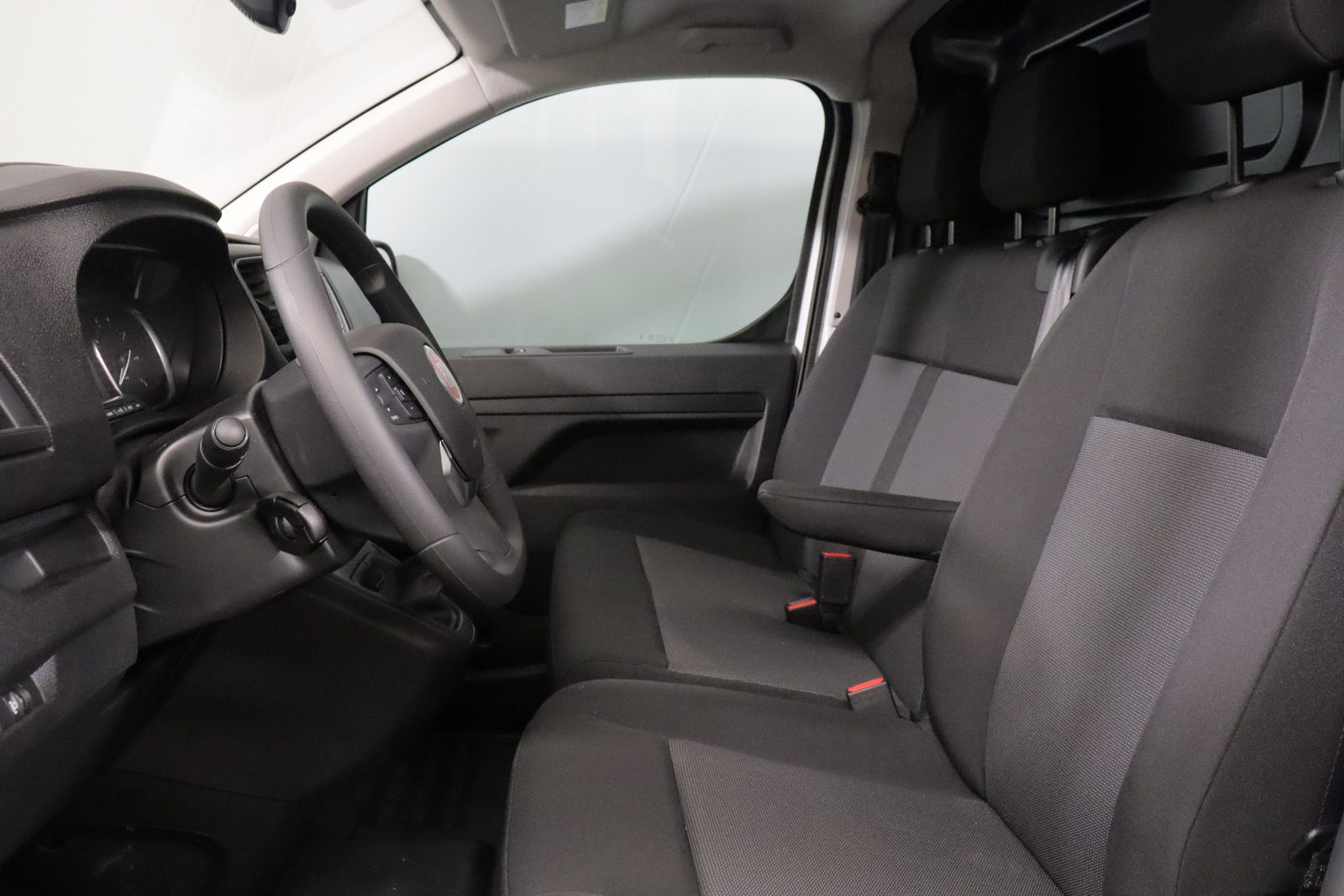 FIAT Scudo Kaw. L2 2.0 BlueHDI 145, Diesel, Occasion / Gebraucht, Handschaltung - 3