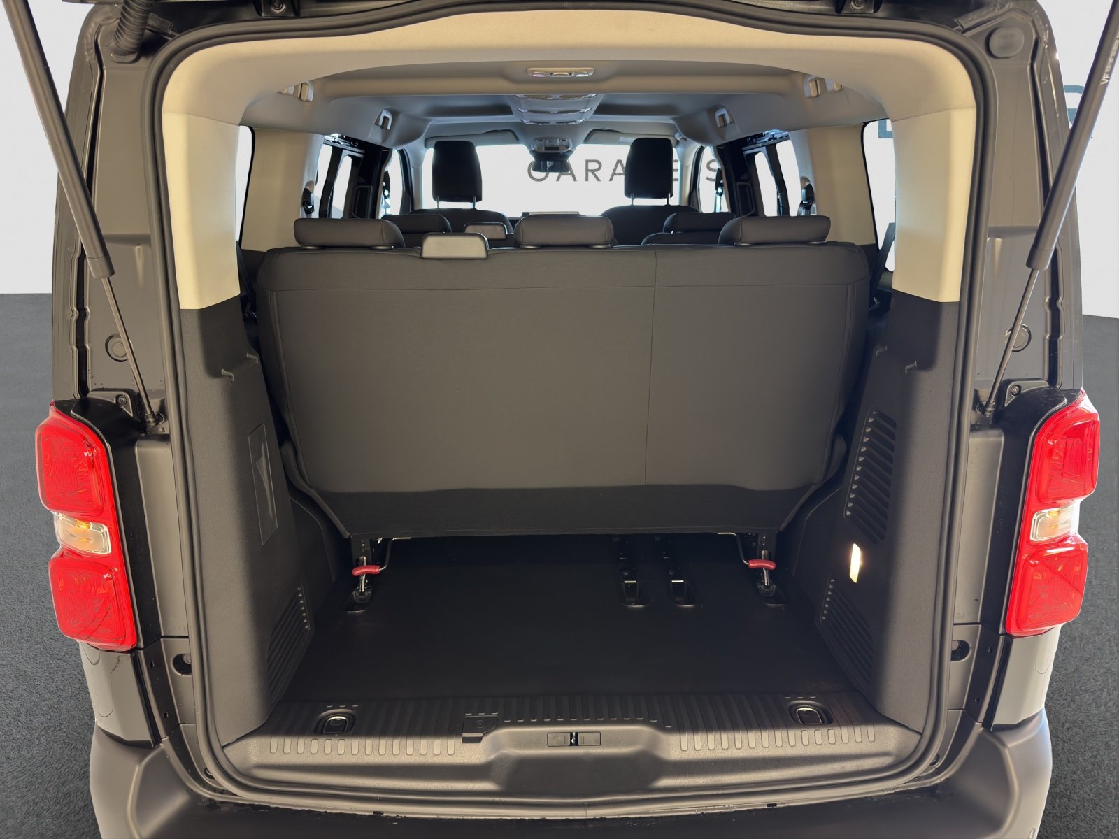 FIAT SCUDO Combi 2.0 BlueHDI 180, Diesel, Ex-demonstrator, Automatic - 7