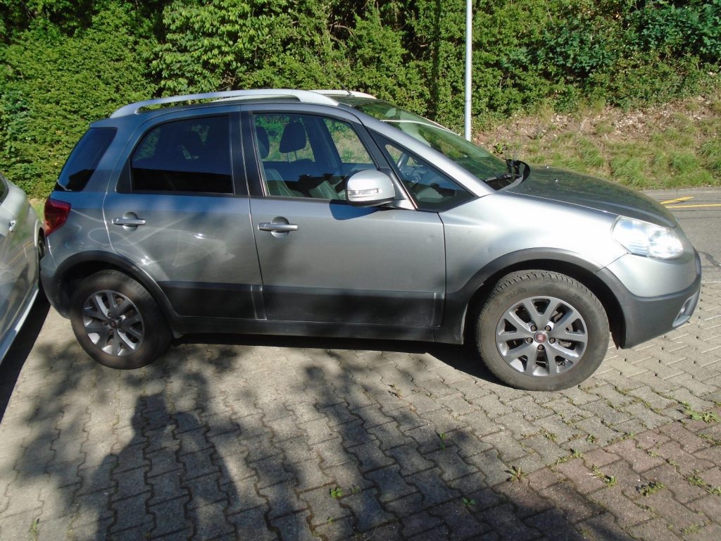 FIAT SEDICI 1.6 16V Emotion, Essence, Occasion / Utilisé, Manuelle - 4
