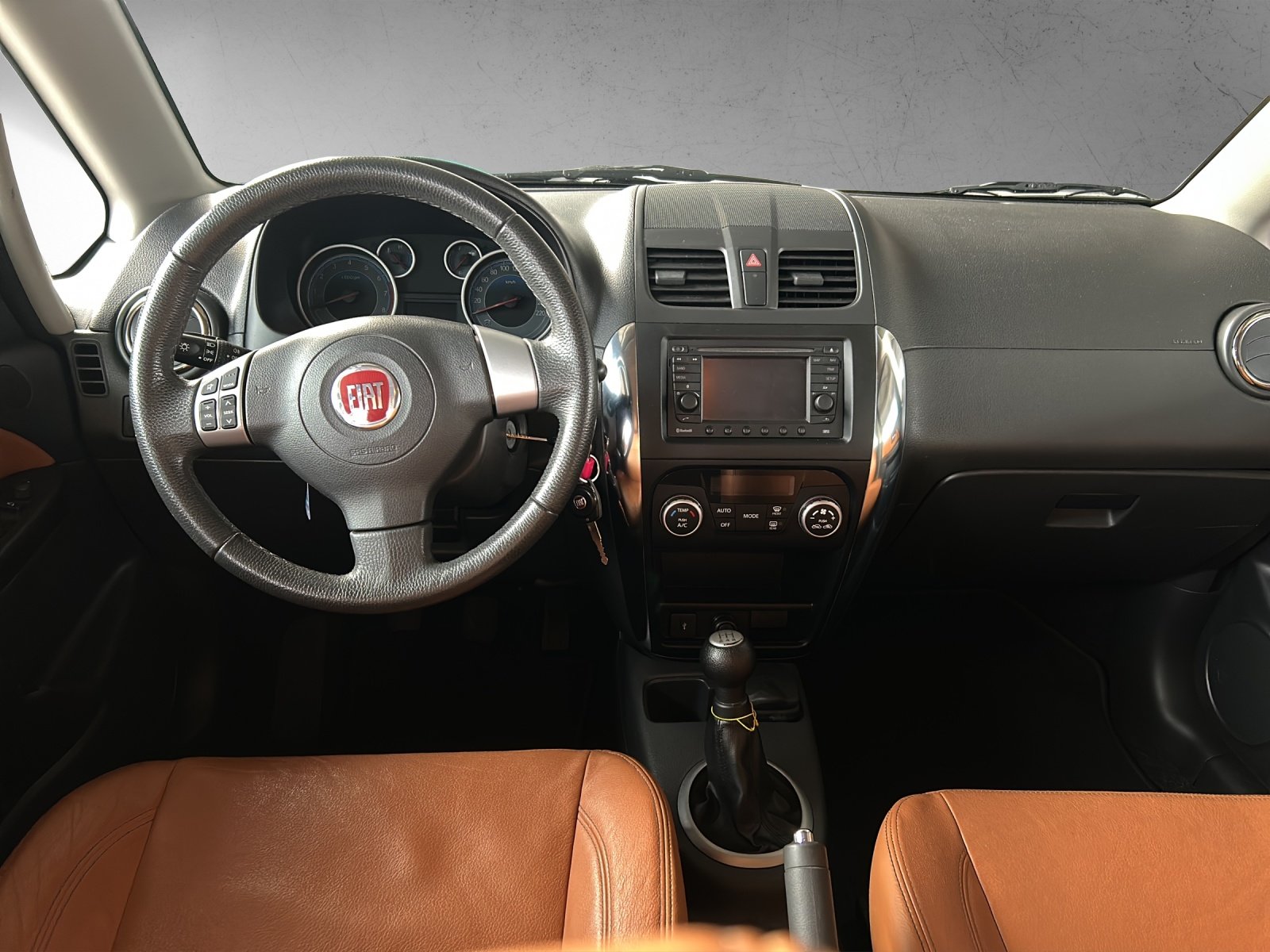 FIAT Sedici 1.6 4WD Luxury, Benzin, Occasion / Gebraucht, Handschaltung - 6