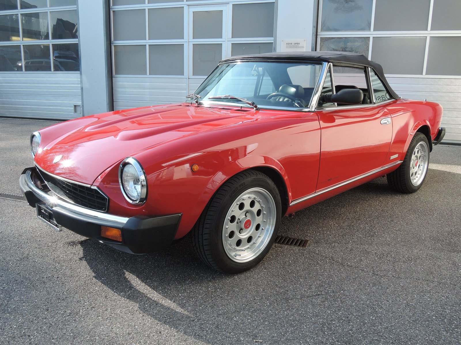 FIAT Spider 124 DS Europa 2.0 i.e., Petrol, Second hand / Used, Manual - 3
