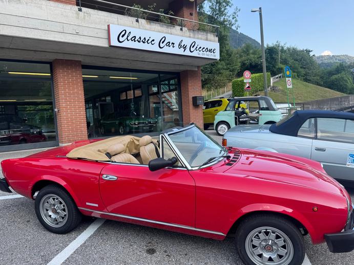 FIAT Spider 124 DS Europa 2.0 i.e., Petrol, Classic, Manual