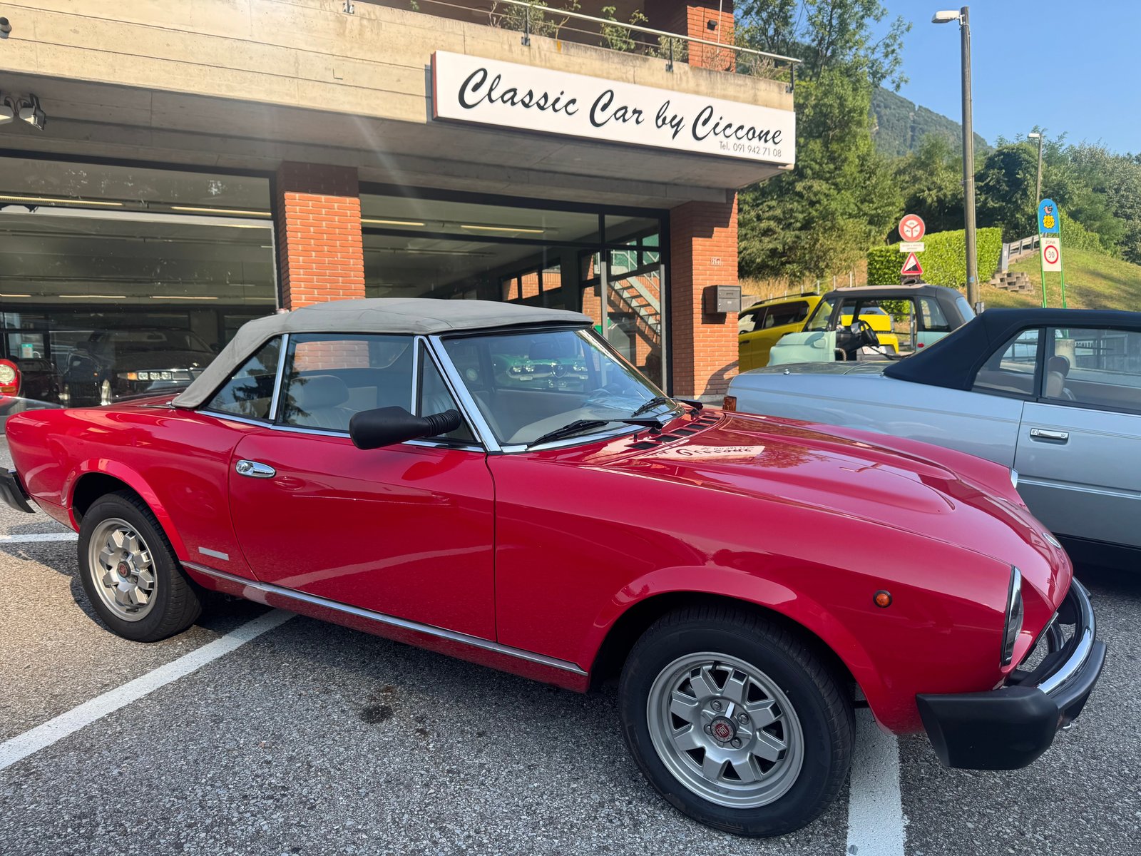 FIAT Spider 124 DS Europa 2.0 i.e., Petrol, Classic, Manual - 2