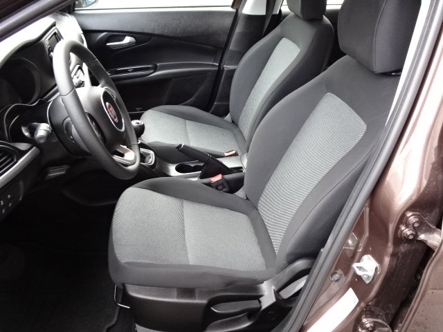 FIAT Tipo SW 1.4 Street, Essence, Occasion / Utilisé, Manuelle - 4
