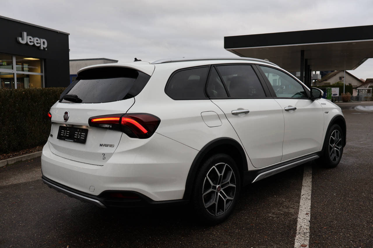 FIAT Tipo SW 1.5 Hybrid Cross, Mild-Hybrid Petrol/Electric, Second hand / Used, Automatic - 3