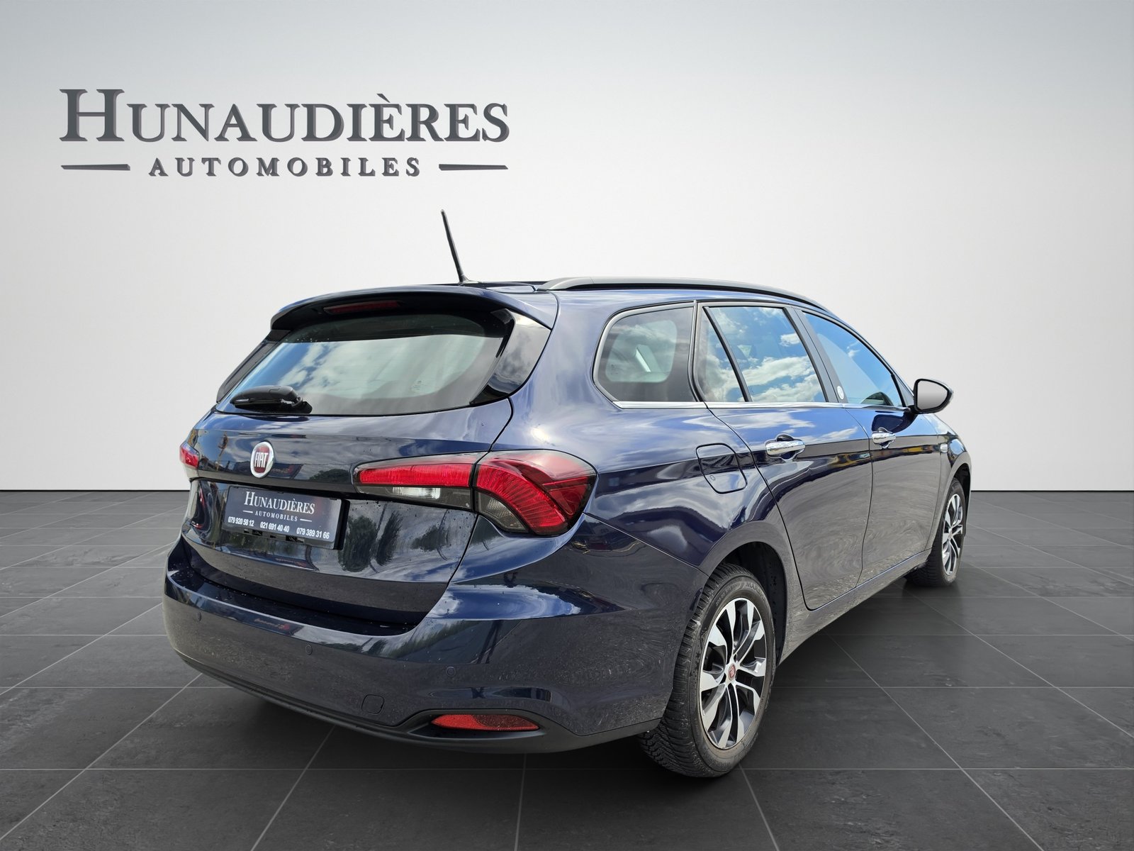 FIAT Tipo 1.6MJ Station Wagon Mirror DCT, Diesel, Occasion / Utilisé, Automatique - 2