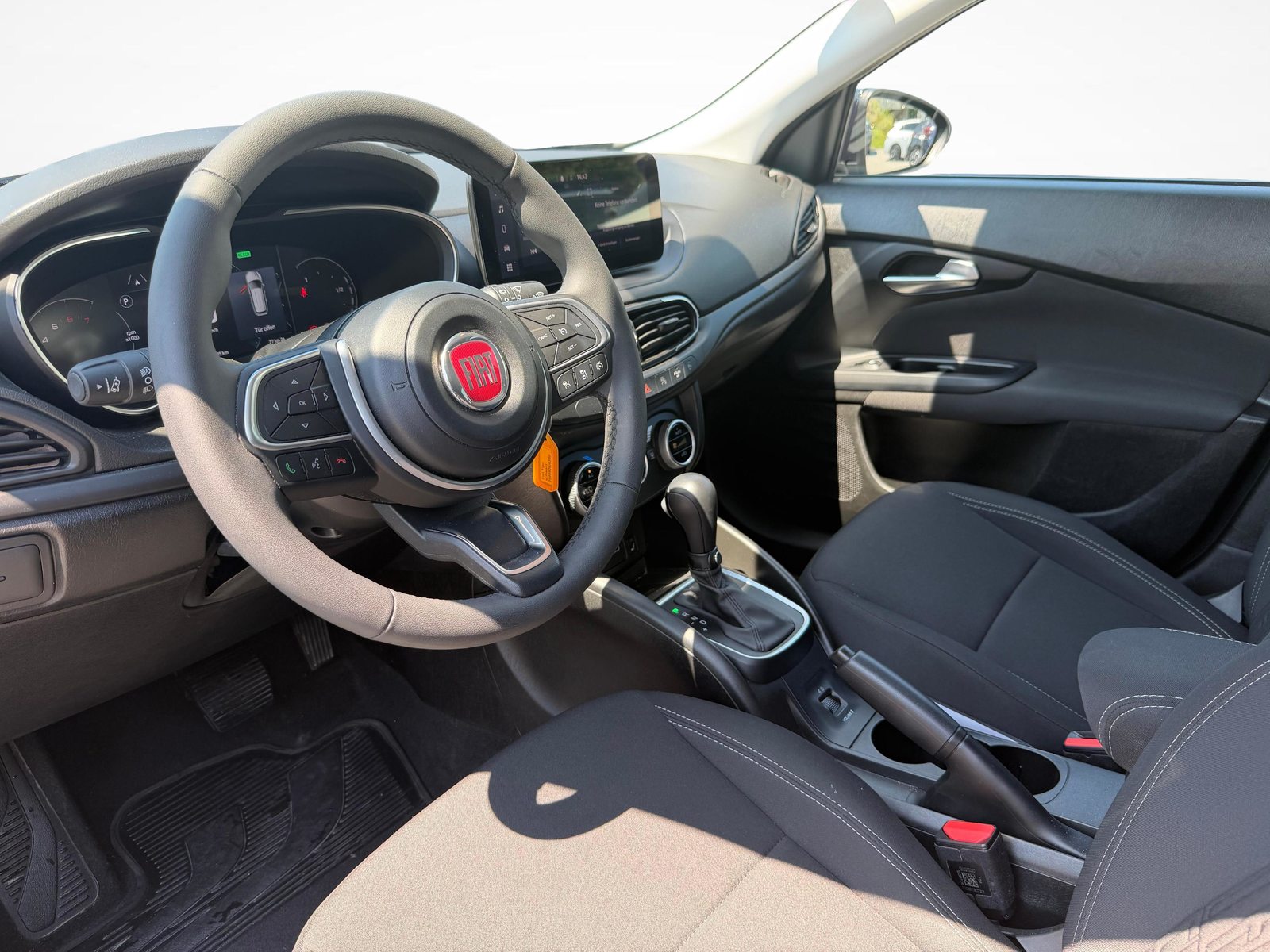 FIAT Tipo SW 1.5 Hybrid Swiss Cross, Hybride Léger Essence/Électricité, Occasion / Utilisé, Automatique - 4