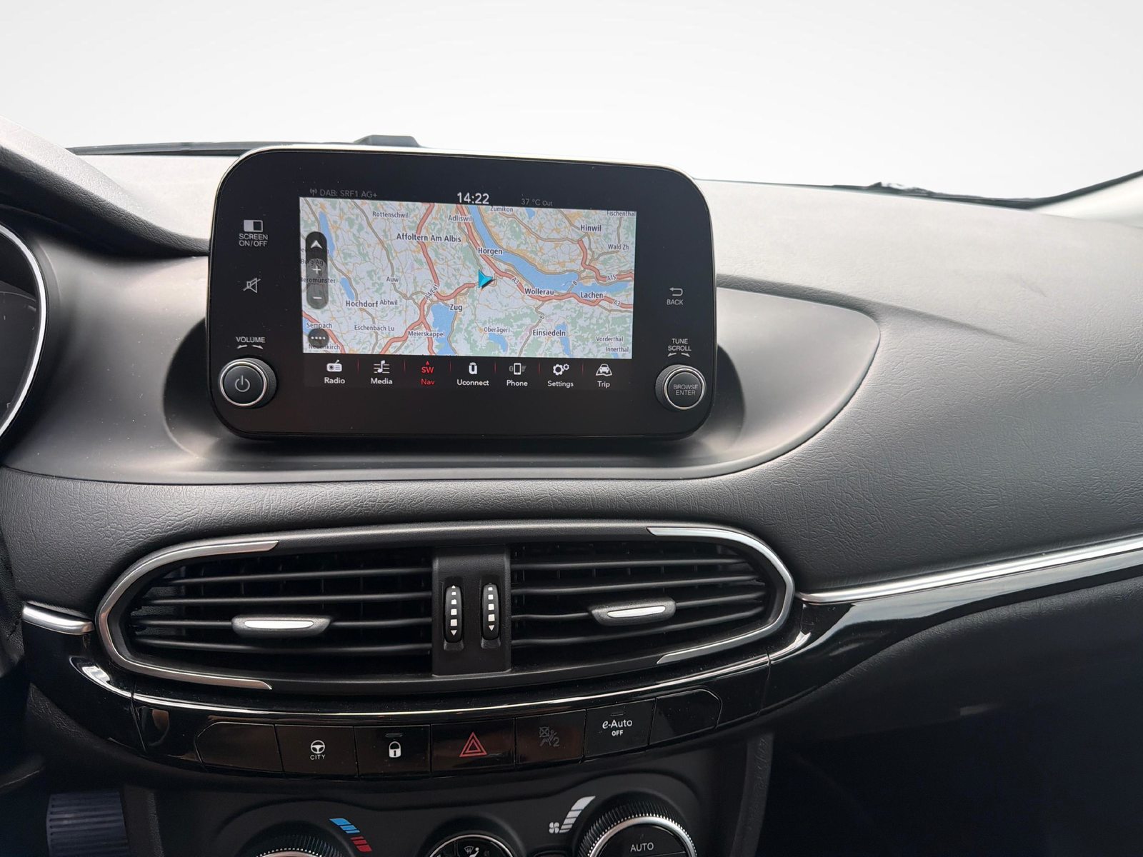 FIAT Tipo SW 1.5 Hybrid Cross, Mild-Hybrid Benzin/Elektro, Occasion / Gebraucht, Automatik - 6
