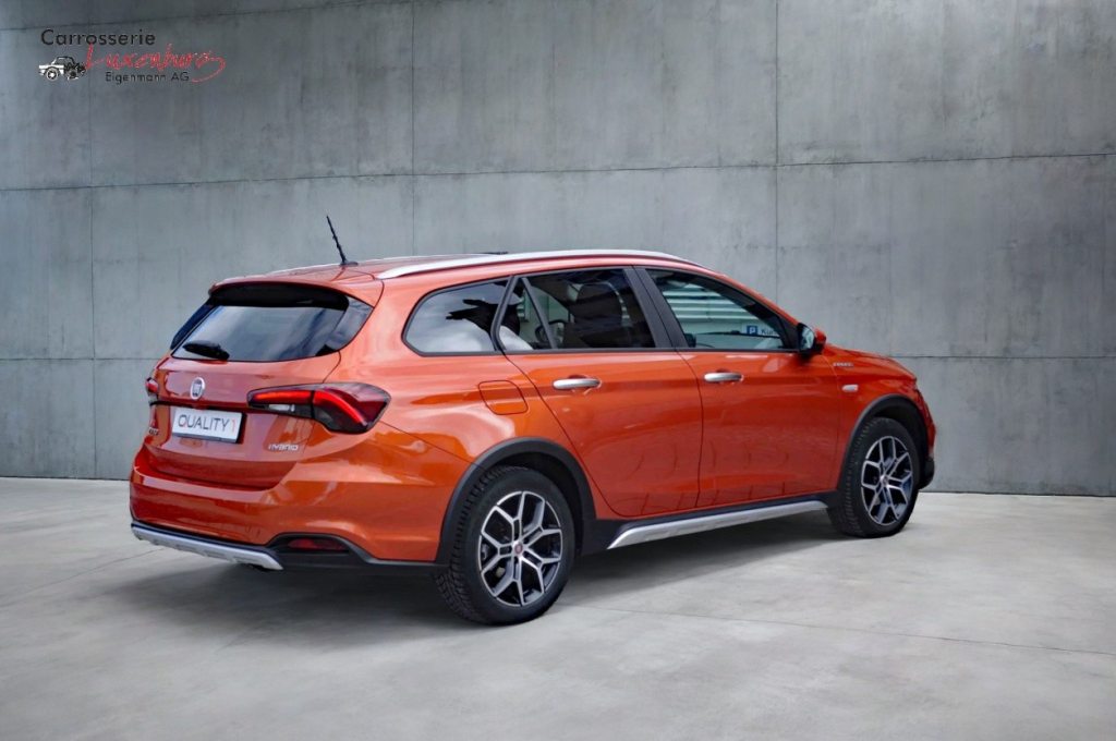 FIAT Tipo 1.5 Hybrid Station Wagon Cross, Mild-Hybrid Petrol/Electric, Second hand / Used, Automatic - 3