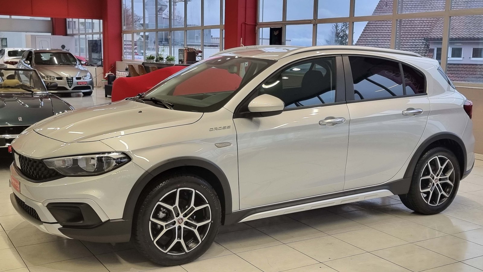 FIAT Tipo 1.5 Hybrid Cross, Mild-Hybrid Benzin/Elektro, Neuwagen, Automatik - 2