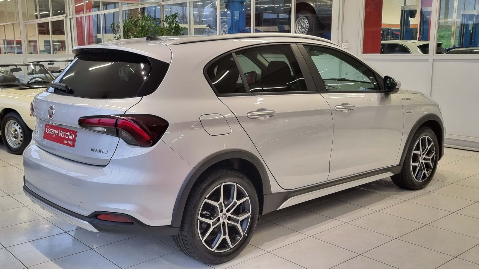 FIAT Tipo 1.5 Hybrid Cross, Mild-Hybrid Benzin/Elektro, Neuwagen, Automatik - 5