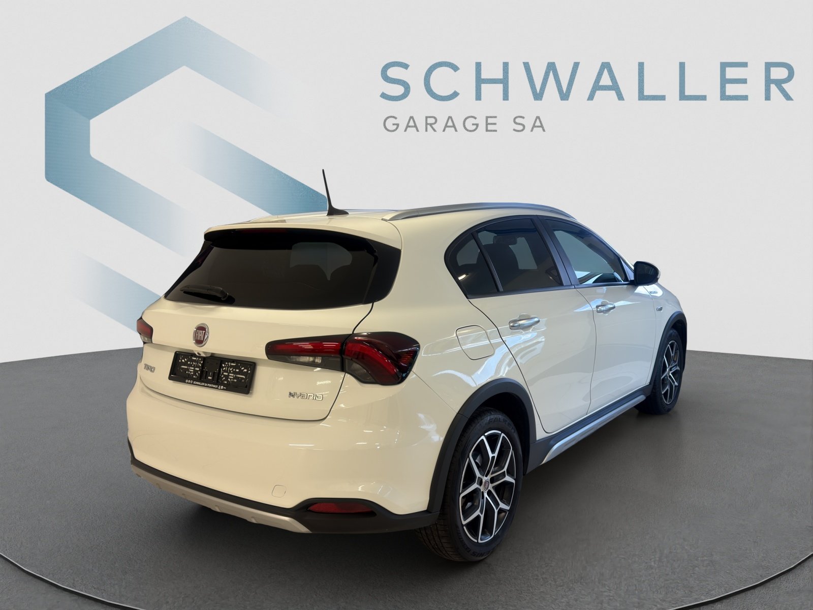 FIAT TIPO 1.5 Hybrid Cross, Mild-Hybrid Petrol/Electric, Second hand / Used, Automatic - 4