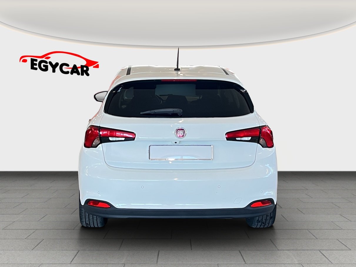 FIAT Tipo 1.6MJ Lounge, Diesel, Second hand / Used, Manual - 4