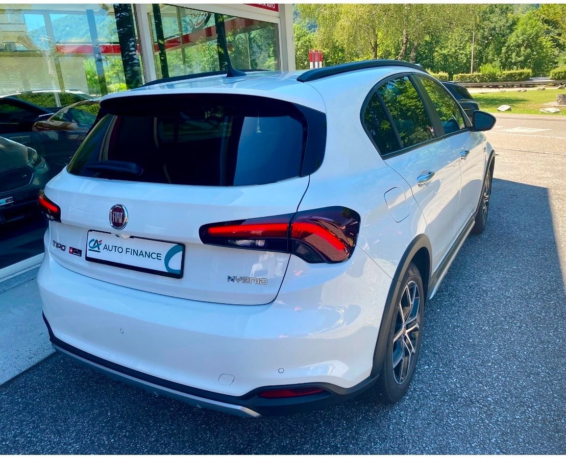 FIAT Tipo Hybrid 1.5 Swiss Edition Cross, Mild-Hybrid Benzin/Elektro, Occasion / Gebraucht, Automatik - 5