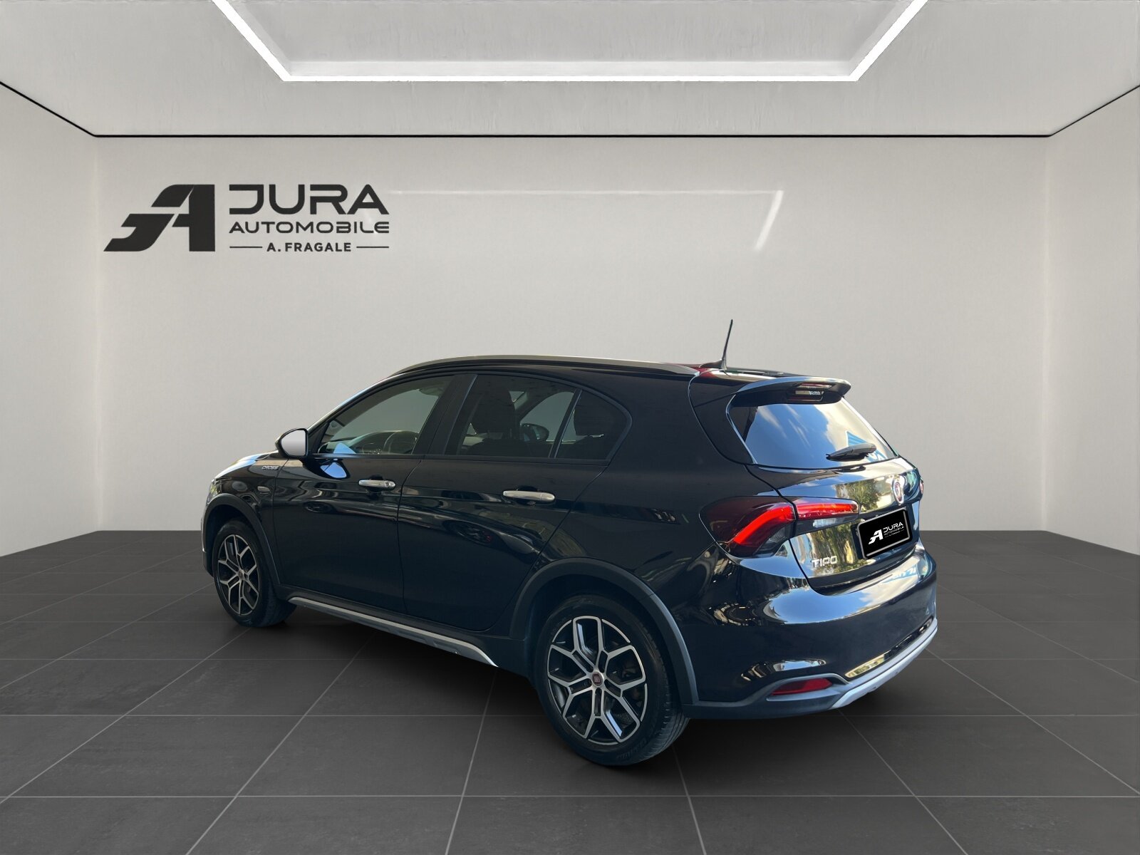 FIAT Tipo 1.5 Hybrid Cross, Hybride Léger Essence/Électricité, Occasion / Utilisé, Automatique - 5