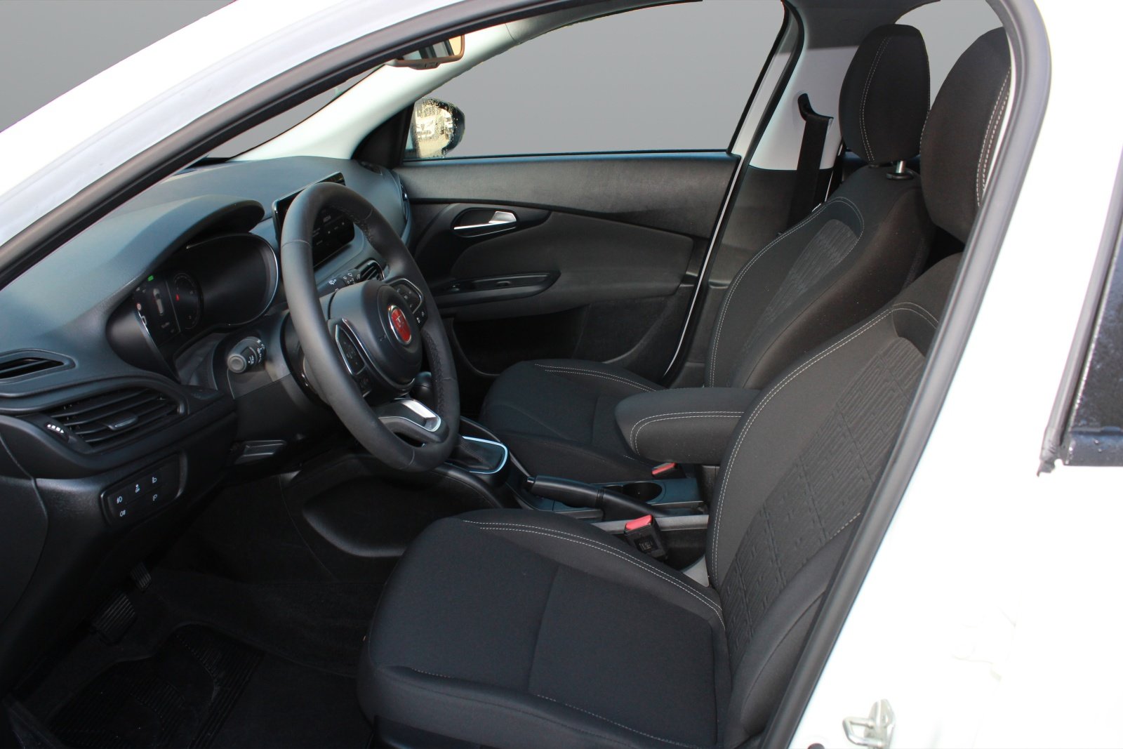 FIAT Tipo Hybrid 1.5 Swiss Edition, Essence, Voiture de démonstration, Automatique - 7