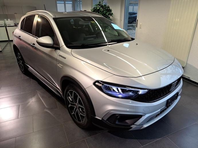 FIAT Tipo Hybrid 1.5 Cross, Petrol, Ex-demonstrator, Automatic