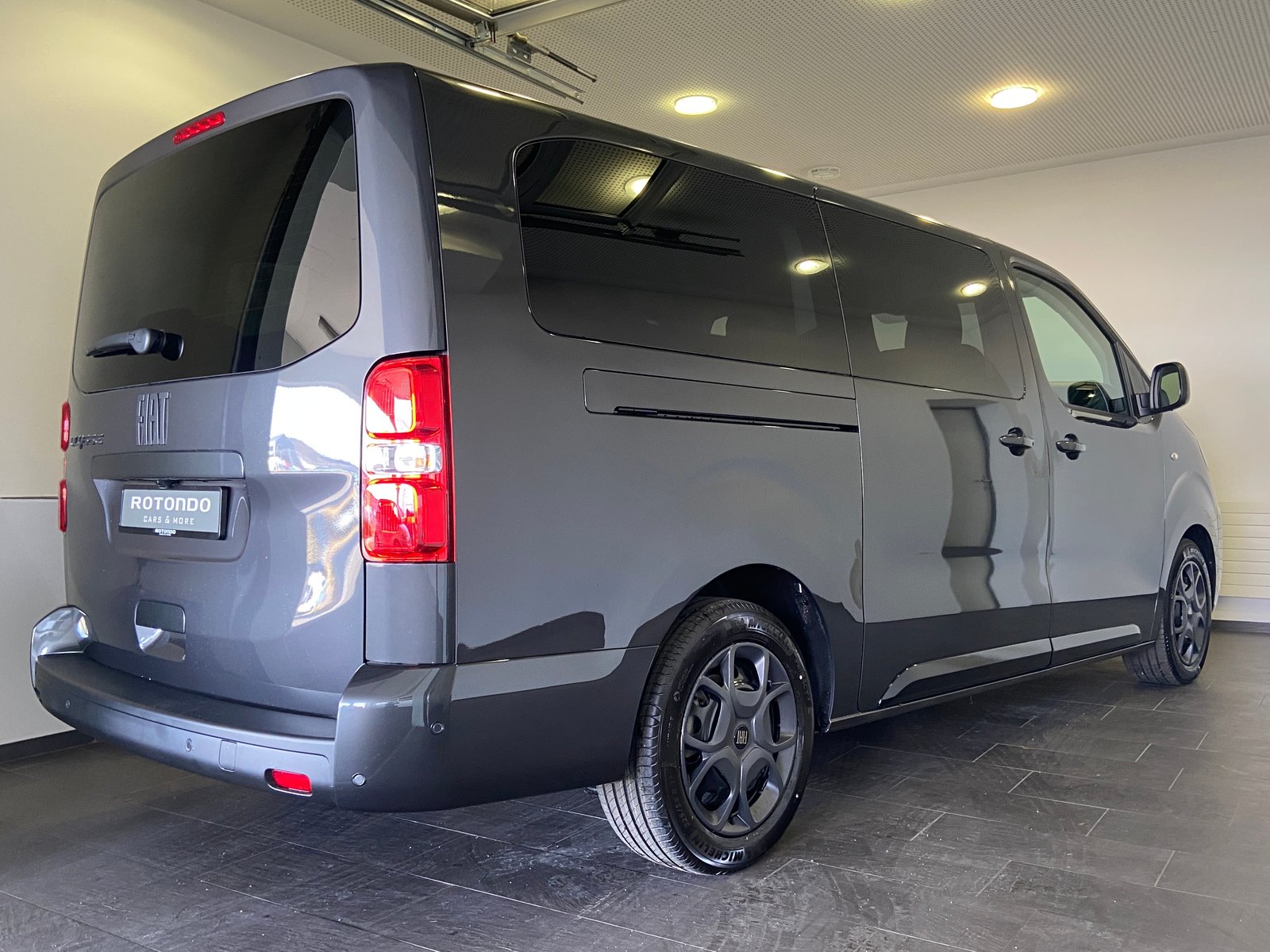FIAT Ulysse XL 2.2 JTD Business L3 8-Plätze, Diesel, Neuwagen, Automatik - 3