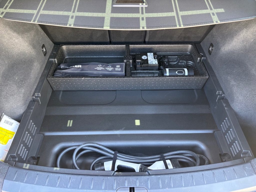 FISKER OCEAN One AWD, Elektro, Occasion / Gebraucht, Automatik - 2