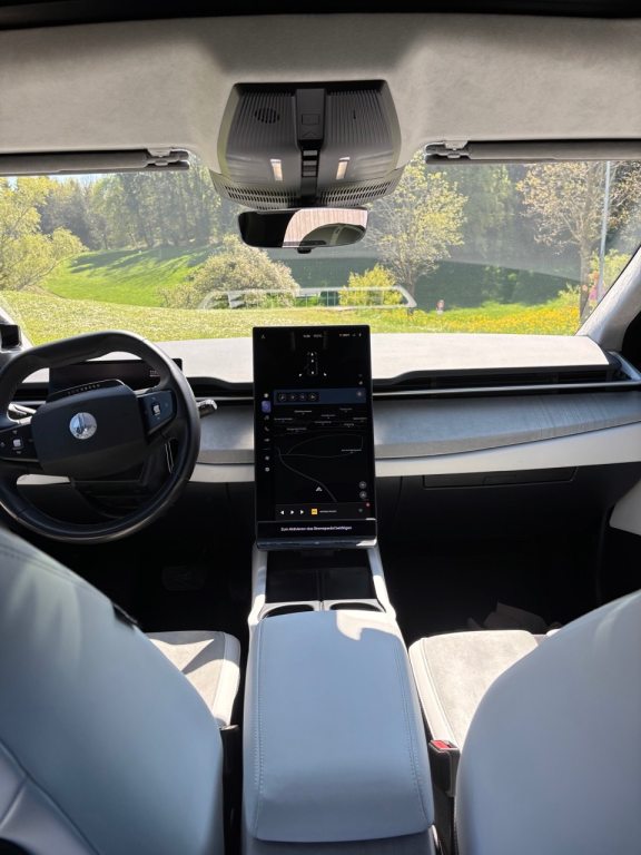FISKER OCEAN One AWD, Elektro, Occasion / Gebraucht, Automatik - 7