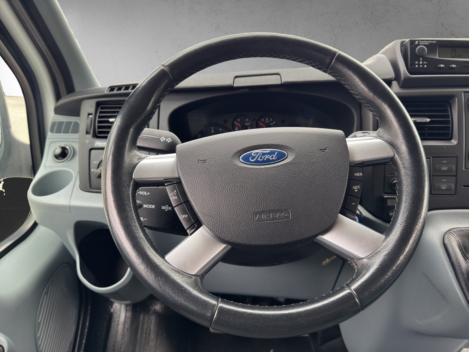 FORD 350L 4x4, Diesel, Occasion / Utilisé, Manuelle - 7
