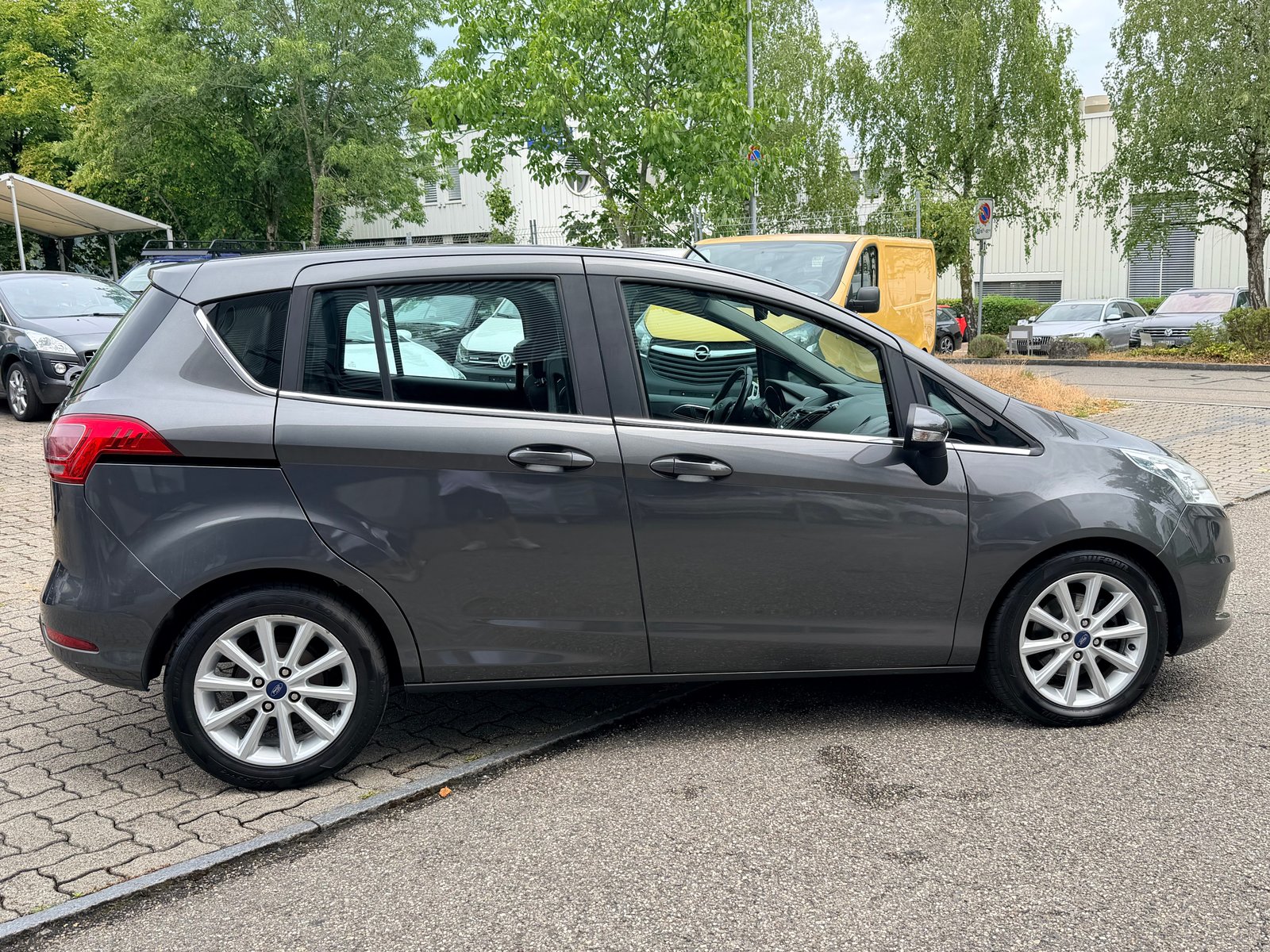 FORD B-Max 1.5 TDCi Titanium, Diesel, Occasion / Utilisé, Manuelle - 2