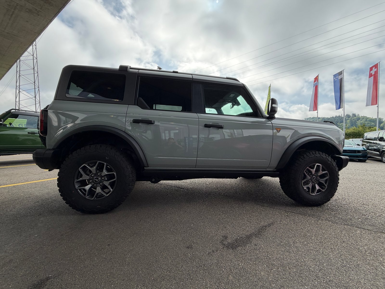 FORD Bronco 2.7 EcoB Badlands e-4WD, Benzin, Neuwagen, Automatik - 7