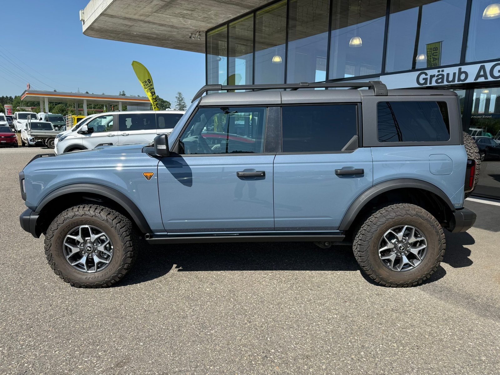 FORD Bronco 2.7 EcoB Badlands e-4WD, Benzin, Neuwagen, Automatik - 4